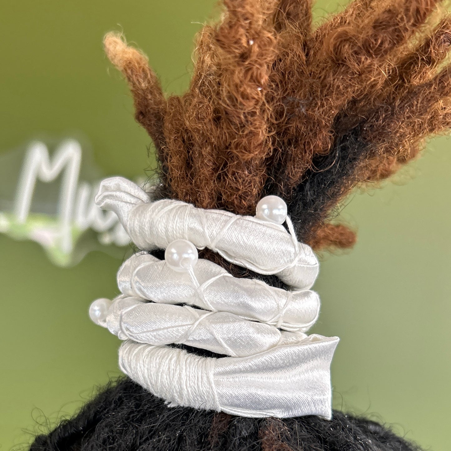 Pearl Fully Wrapped Spiral Tie